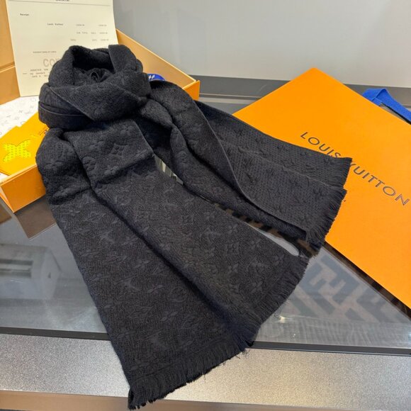 Louis Vuitton Black Monogram Scarf - Picture 1 of 6
